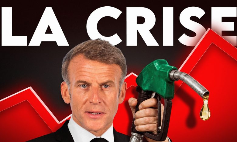 Pompe à essence dans une station-service française pendant la hausse des prix des carburants